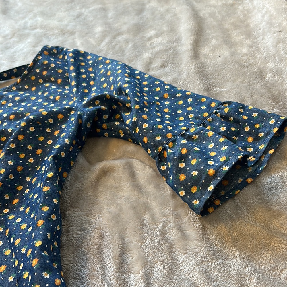 ModCloth daisy shift dress - Picture 2 of 6